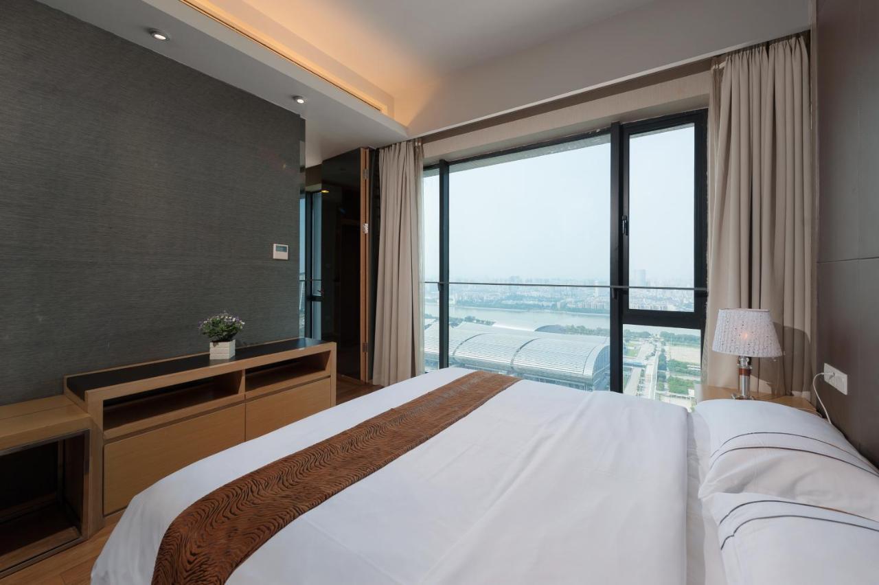 Yicheng Pazhou Poly World Trade Centre Apartment Kanton Exterior foto