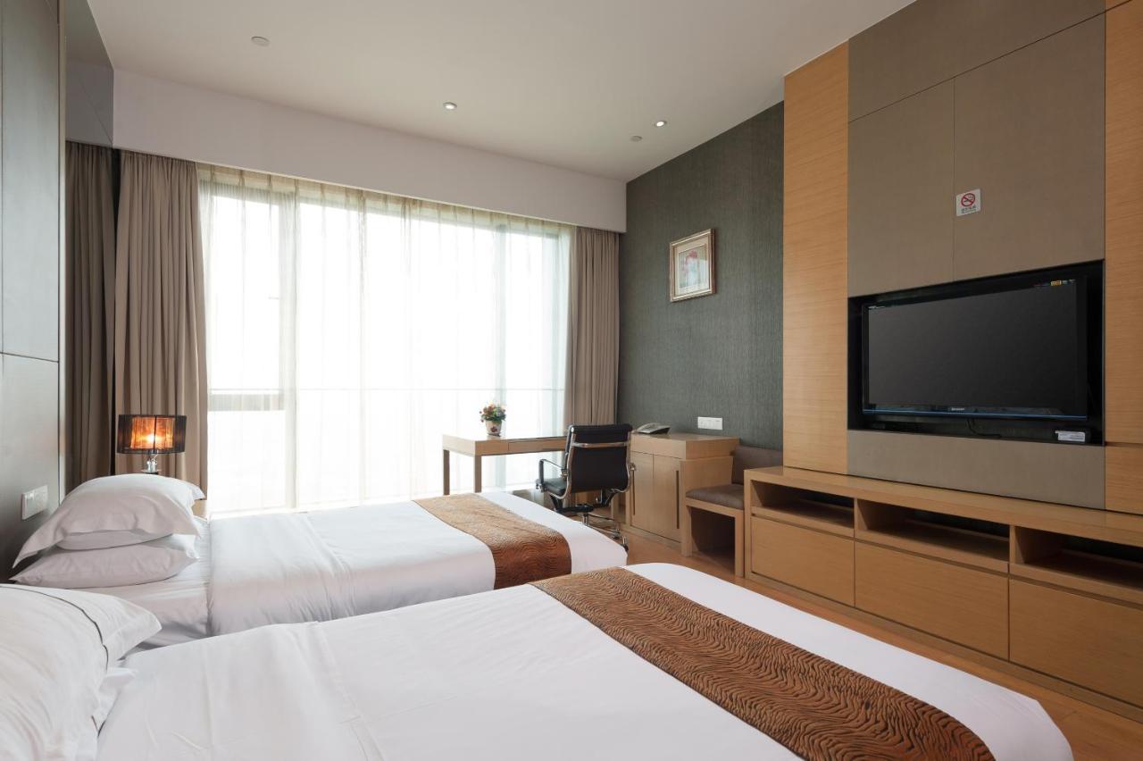Yicheng Pazhou Poly World Trade Centre Apartment Kanton Exterior foto
